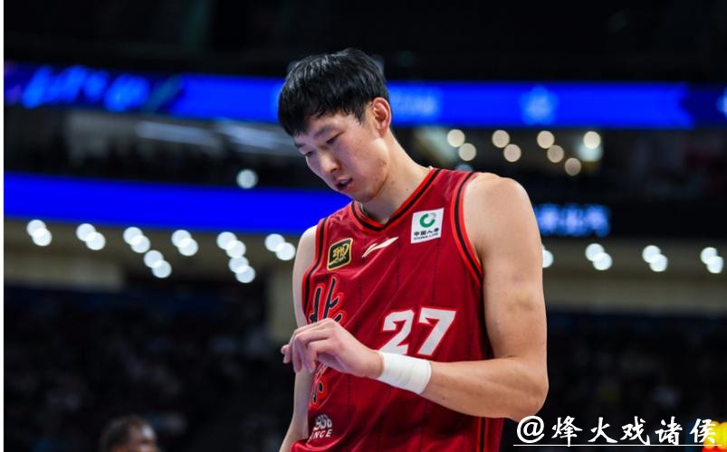赛季或将缺席?周琦眼部伤情反复,名帅释疑,首钢全面支持康复计划